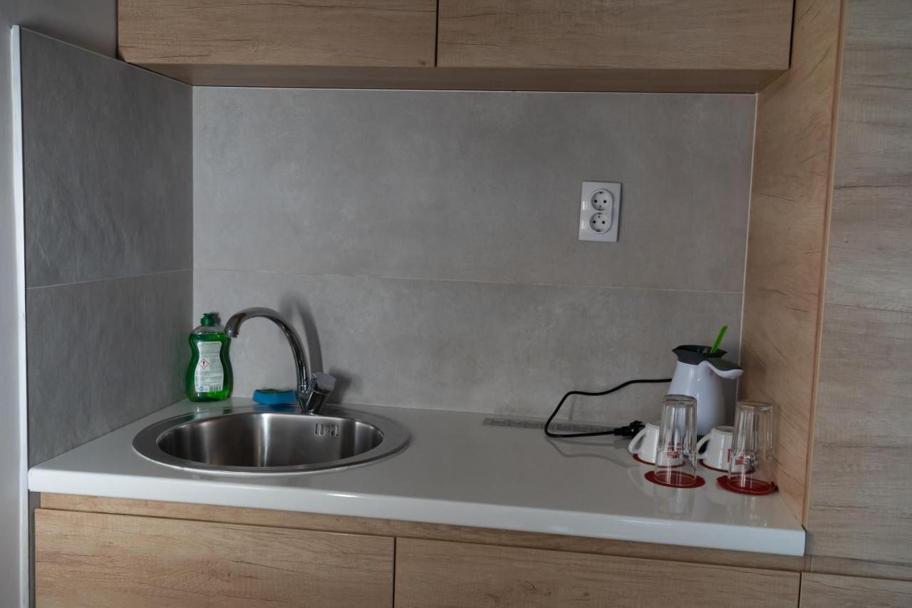Studio Apartments Maksimovic Ni Exteriör bild