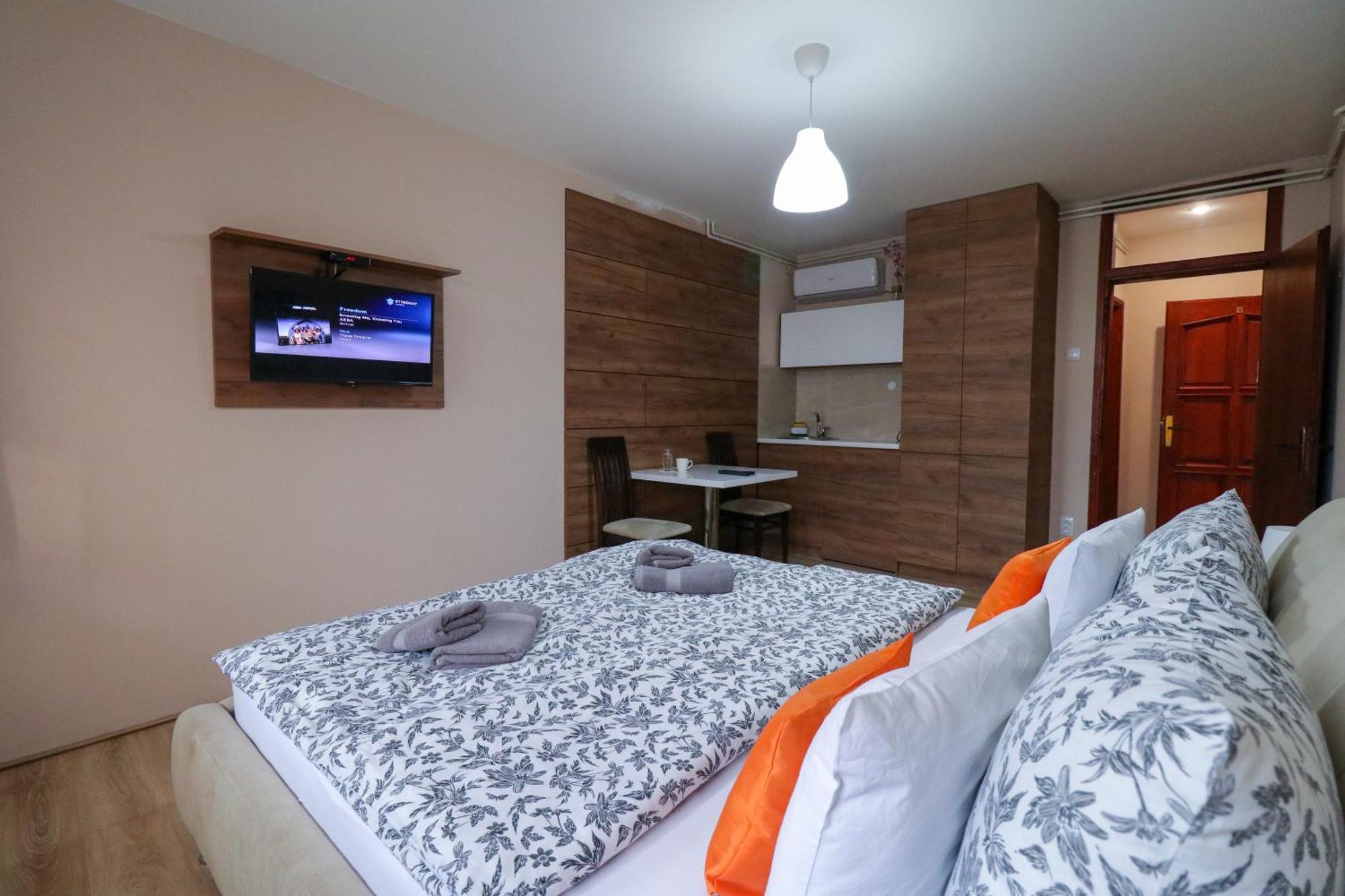 Studio Apartments Maksimovic Ni Exteriör bild