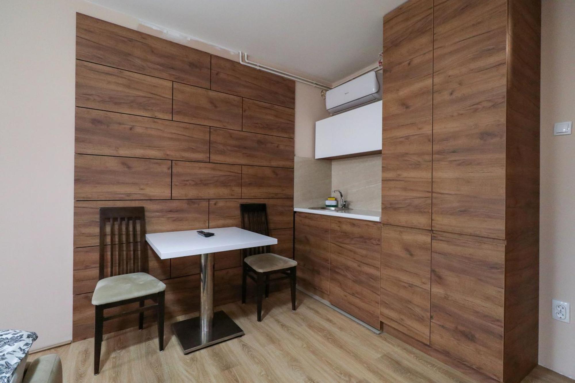 Studio Apartments Maksimovic Ni Exteriör bild