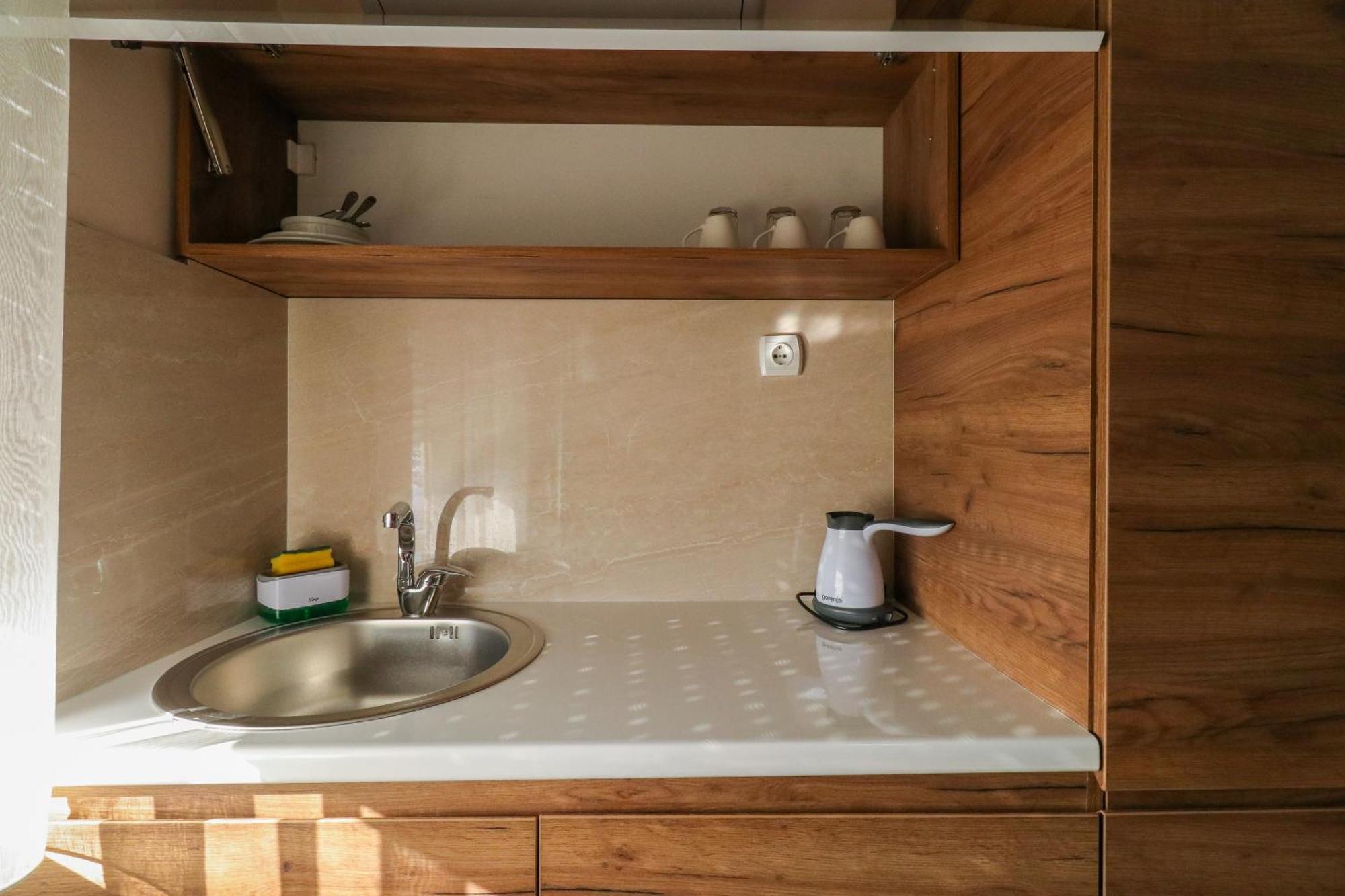 Studio Apartments Maksimovic Ni Exteriör bild