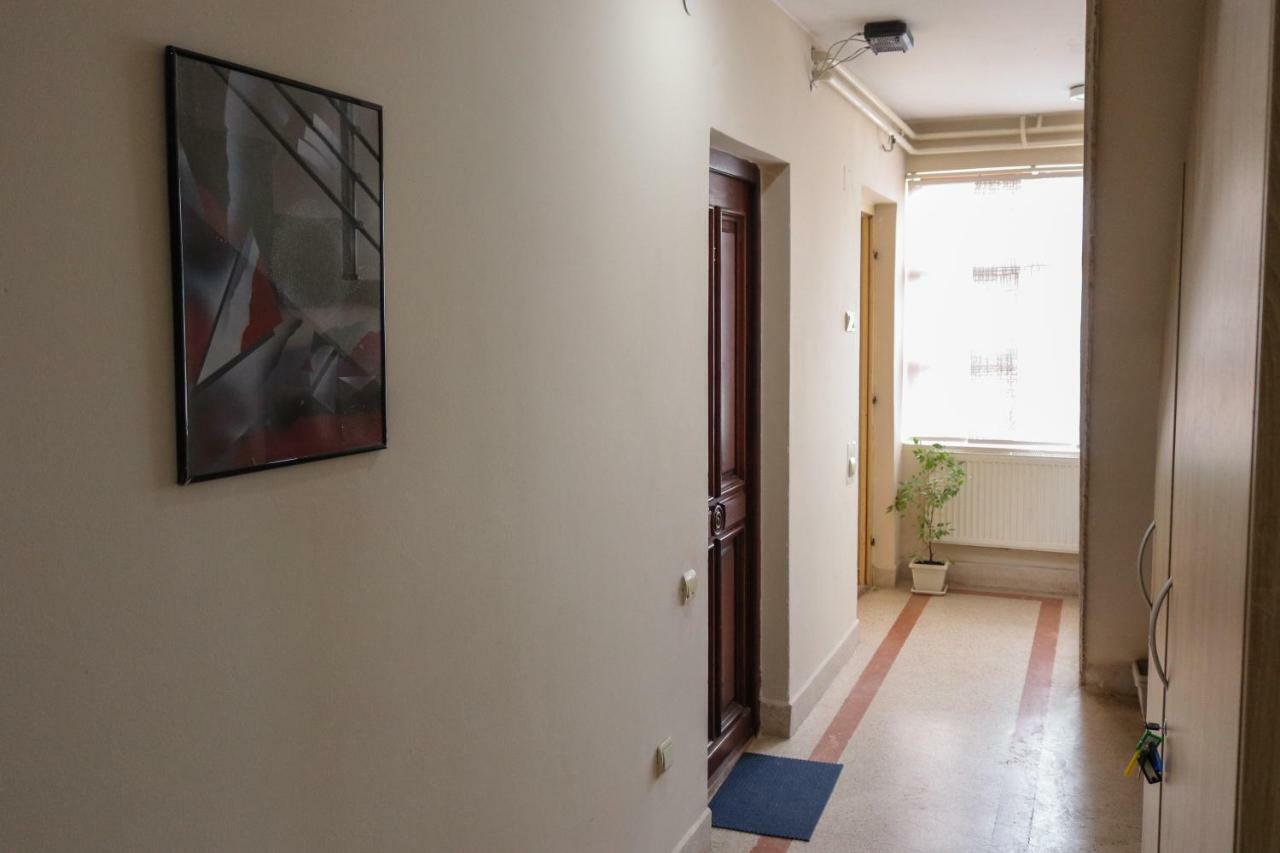 Studio Apartments Maksimovic Ni Exteriör bild